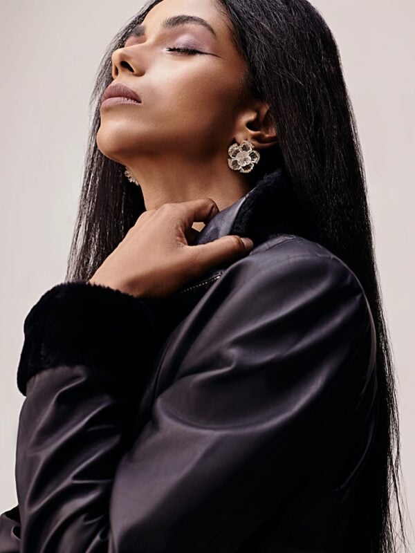 Shwet Chashm E Shahi Earring